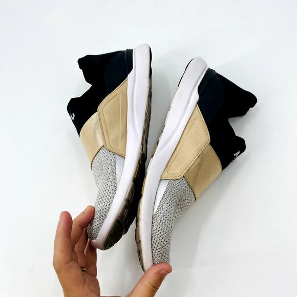 APL Techloom Bliss silver and black sneakers - Picture 3 of 7